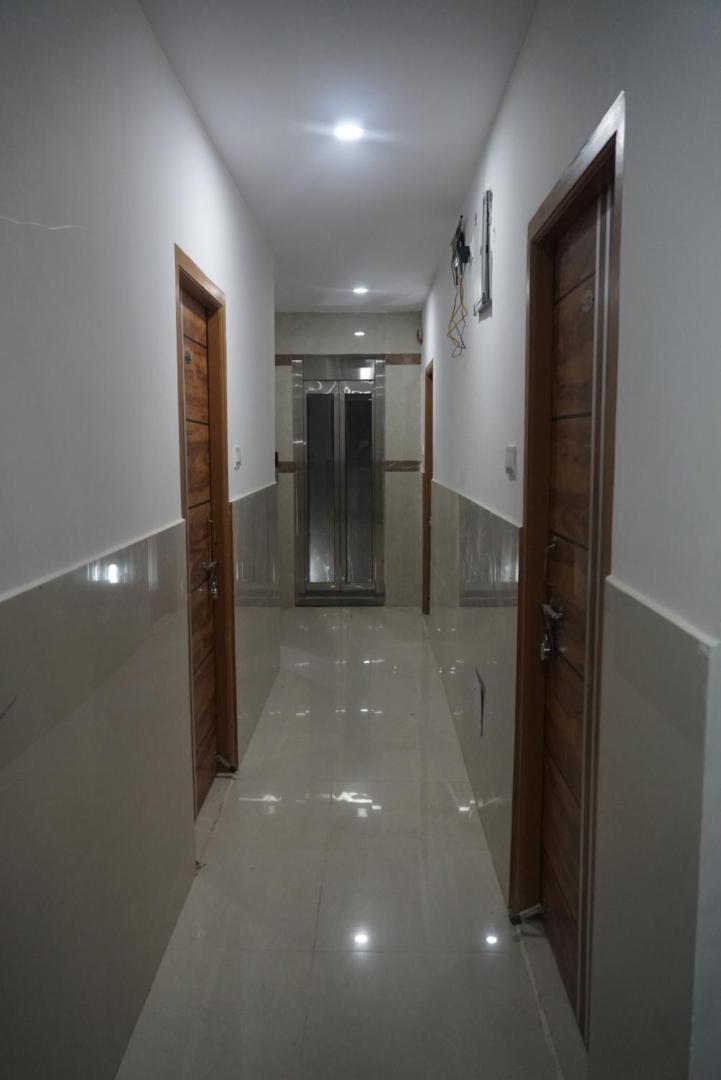 Cosmic Hotel & Guest House Gachibowli Raidurg Haïdarabad Extérieur photo