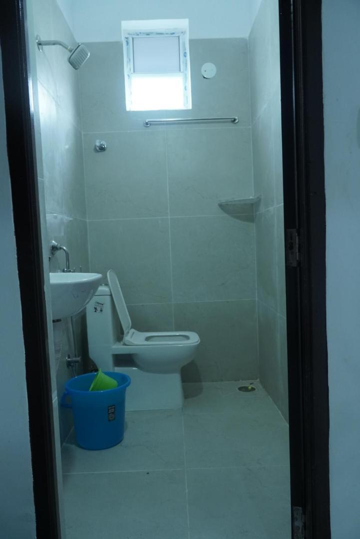 Cosmic Hotel & Guest House Gachibowli Raidurg Haïdarabad Extérieur photo